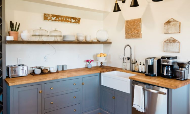 how to fix leaking kitchen sink