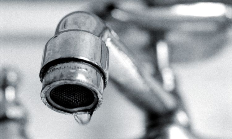 How to Fix a Leaky Kitchen Faucet